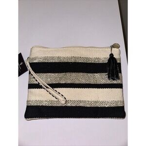 A & B America & Beyond Makeup/clutch Zipper With Tassel Medium